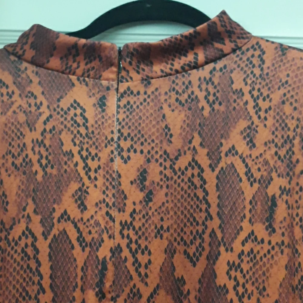 Eloquii The Hendrix Burnt Orange Sleek Snakeskin Print Bodycon  Cutout D… - Picture 10 of 10